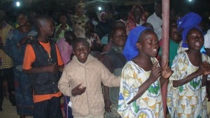 Bilan pessimiste de l annee 2012 marqued par guerres et crises en Syrie Moyen Orient Afrique Mali Centrafrique Congo Kivu Soudan du Sud Nigeria avec quelques espoirs Senegal Ghana Malawi Birmanie et une note sur la Corse